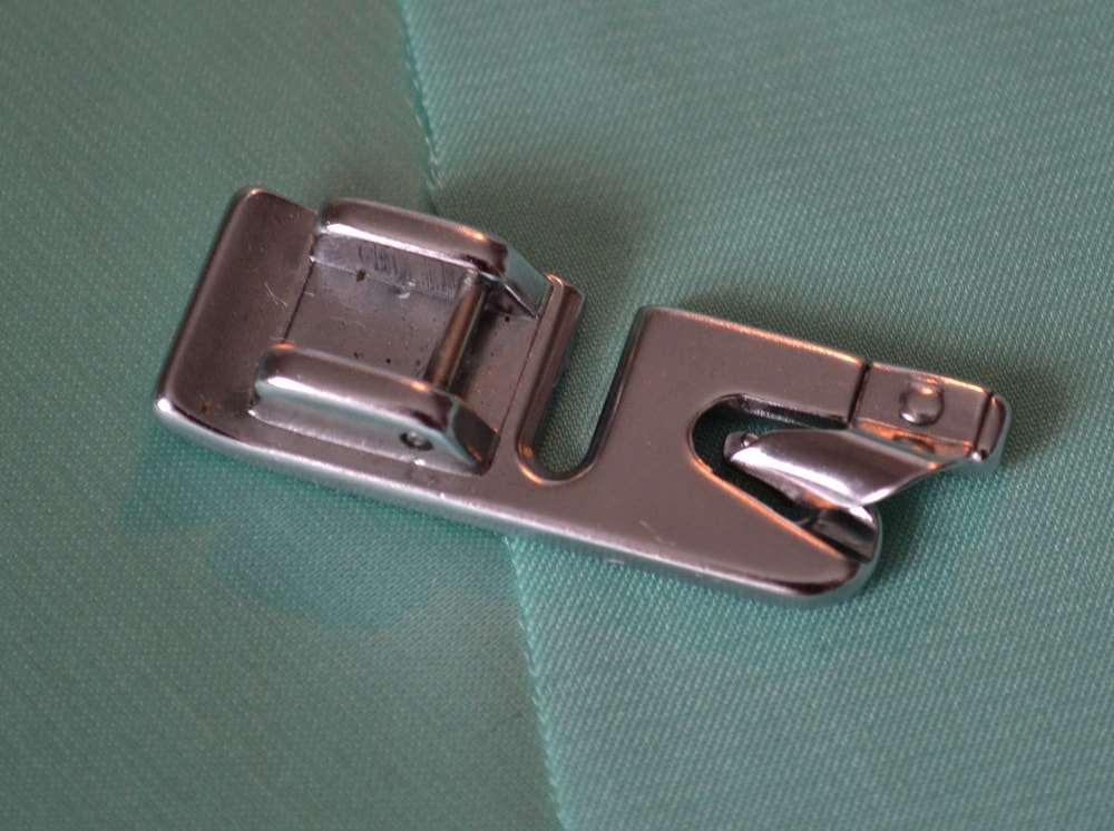 Rolled Hem Presser Foot