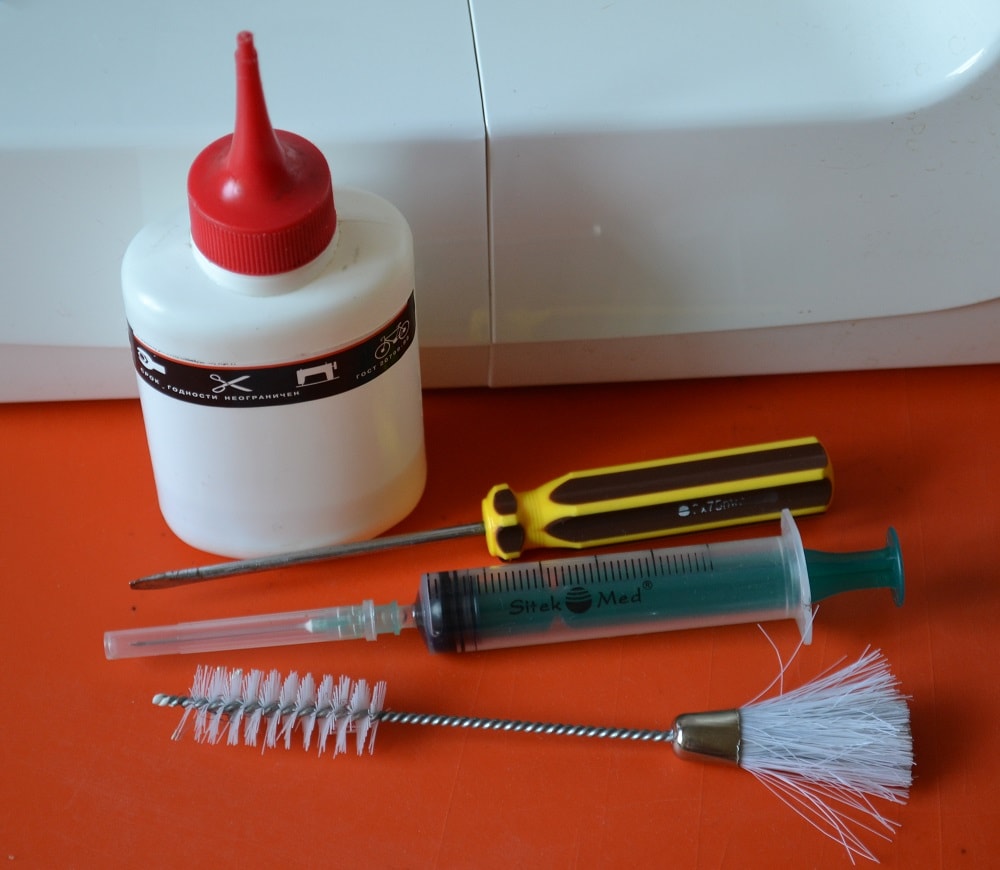 Sewing machine oil