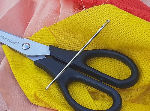 How to Sharpen Scissors with Needle