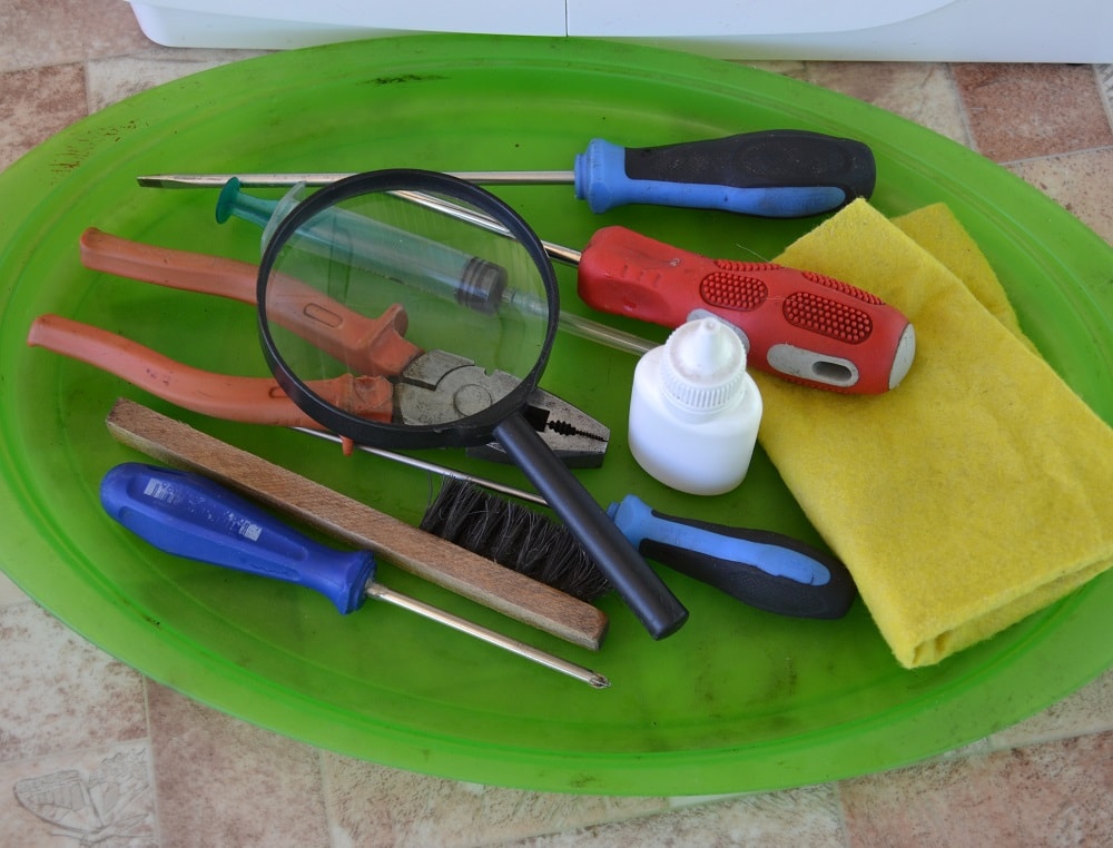 Tools for repairing your sewing machine