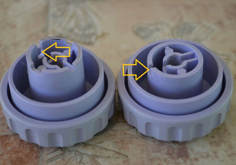 The plastic knobs of stitch selection