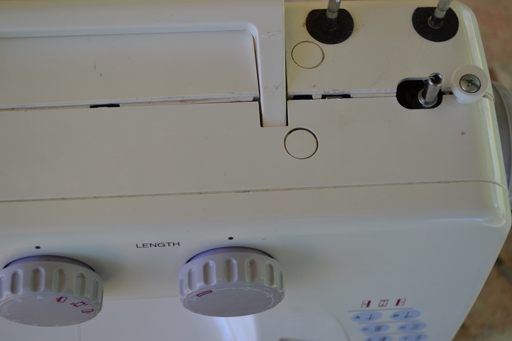 Connection errors of housing both parts