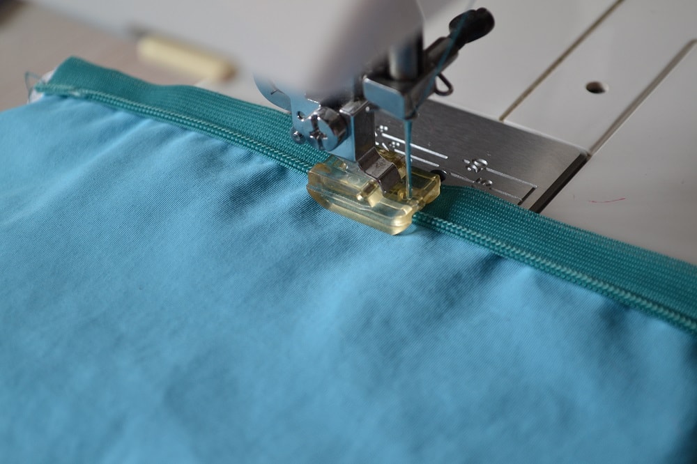 Sewing an invisible zipper